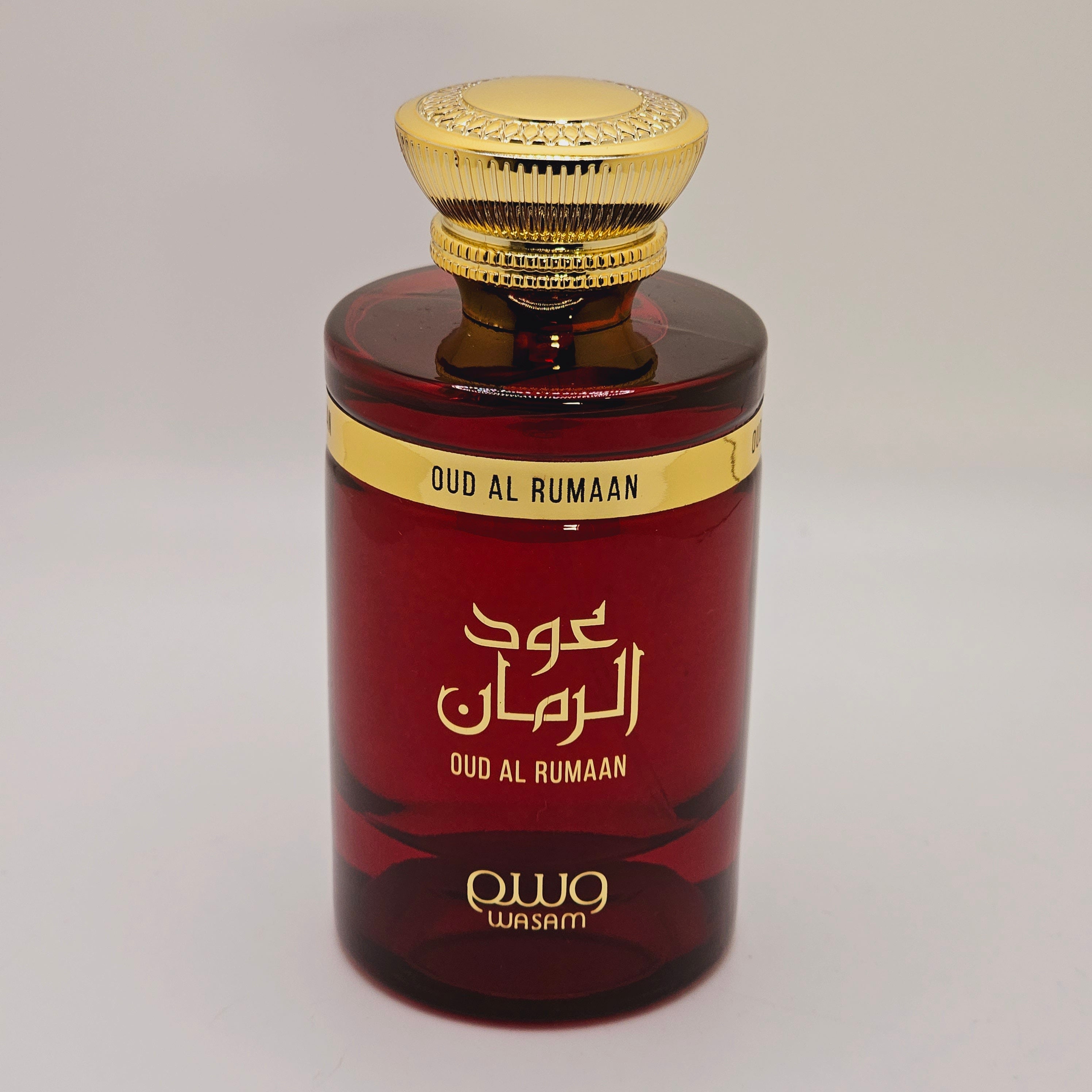 Lattafa Oud Al Rumaan Wasam presents an elegant, enveloping woody, oriental profile. Its composition is designed for women and men and offers a versatile fragrance experience ideal for everyday wear, dates, dinners, and special occasions.