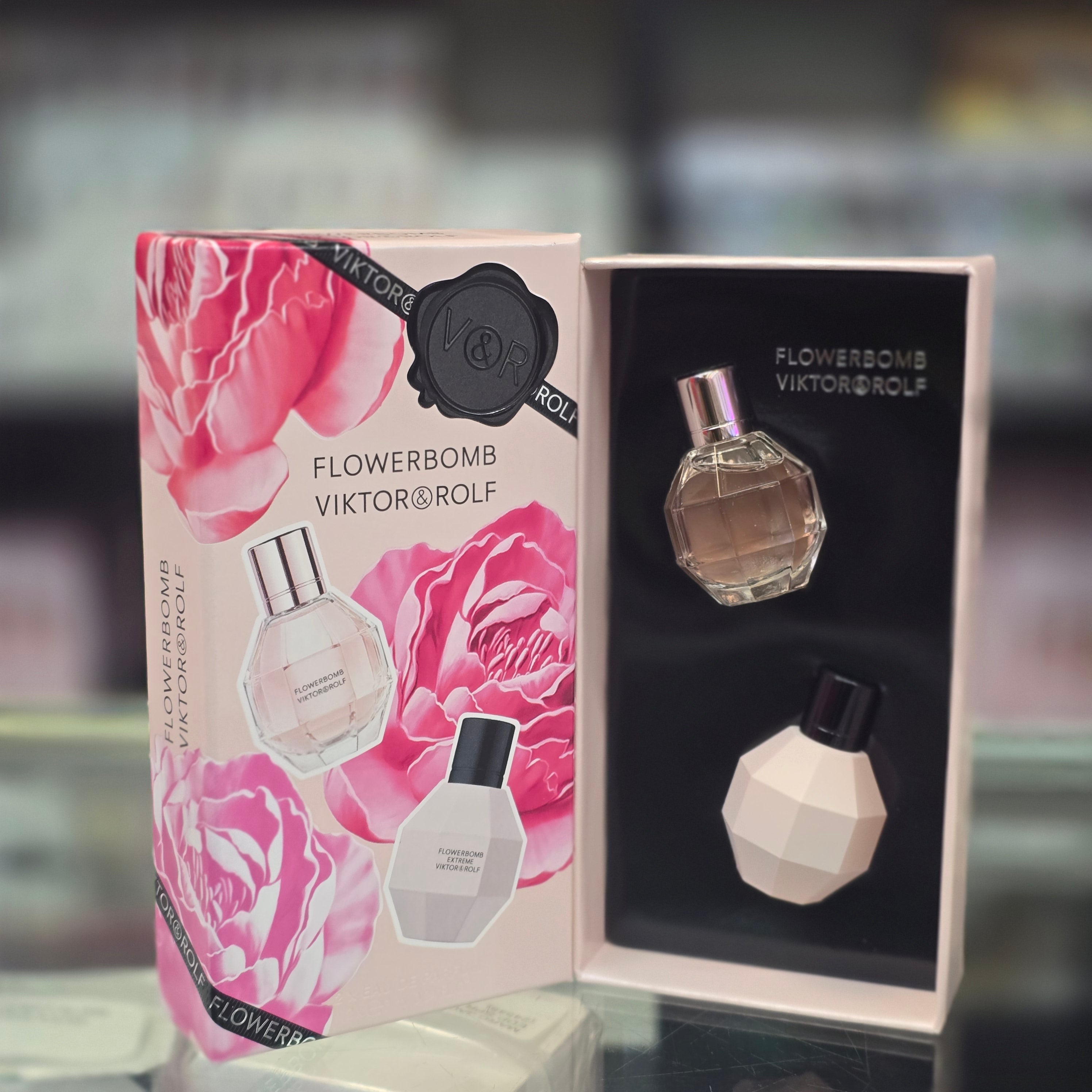 Viktor & Rolf Flowerbomb & Flowerbomb Extrême Miniature Gift Set - caja abierta con dos frascos